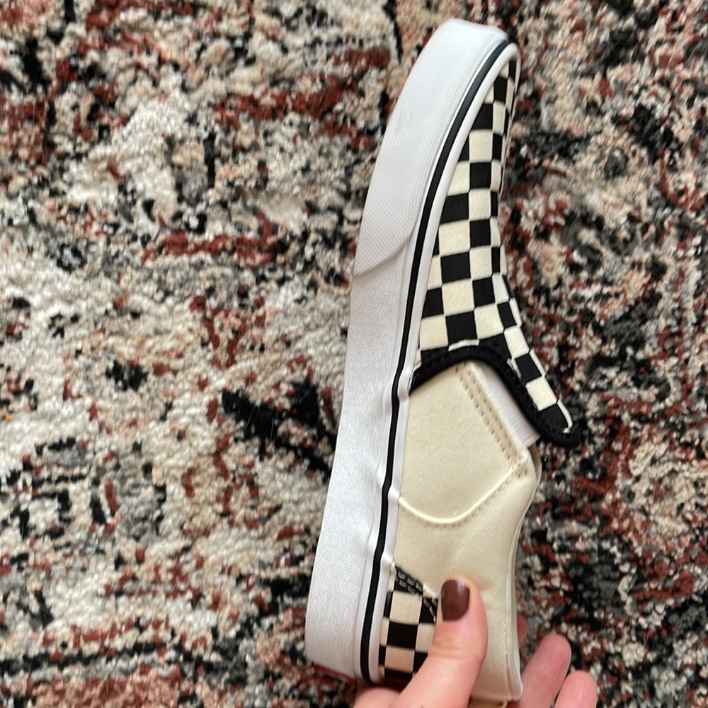 Vans - Picture 4 of 11